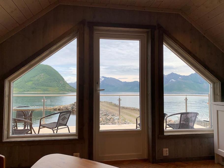 Leilighet I Rorbu Pa Kaldfarnes - Yttersia Senja Exterior photo