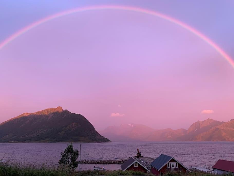 Leilighet I Rorbu Pa Kaldfarnes - Yttersia Senja Exterior photo