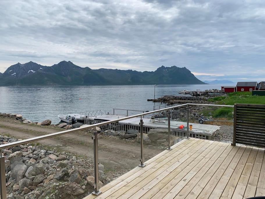 Leilighet I Rorbu Pa Kaldfarnes - Yttersia Senja Exterior photo